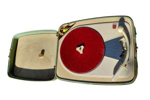 Koffer-Plattenspieler S