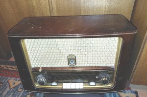 Retro-Radio R1