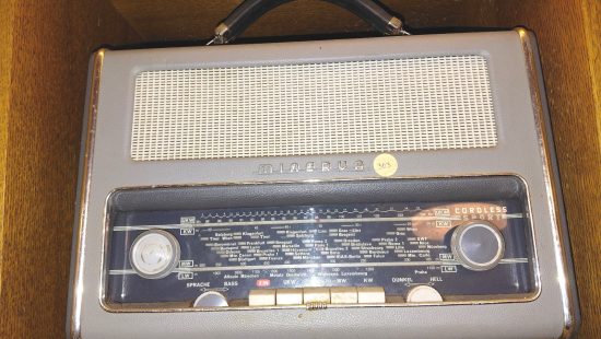 Retro-Kofferradio R1