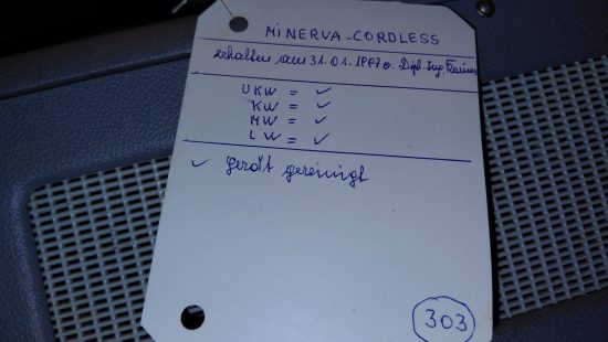 Retro-Kofferradio R1