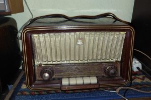 Retro-Radio R1