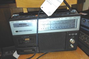 Kofferradio R1