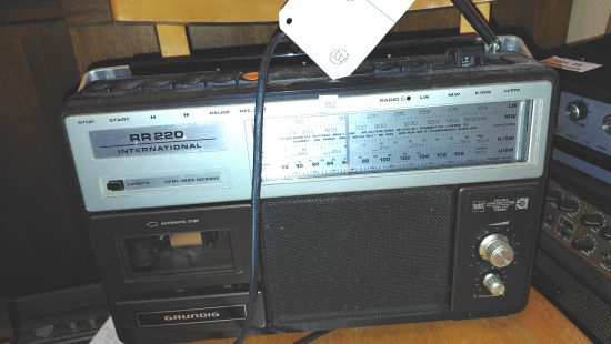 Kofferradio R1