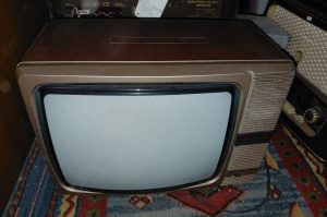 Retro-TV-Gerät R1