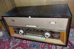 Retro-Radio R1
