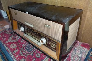 Retro-Radio R1