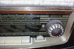 Retro-Radio R1