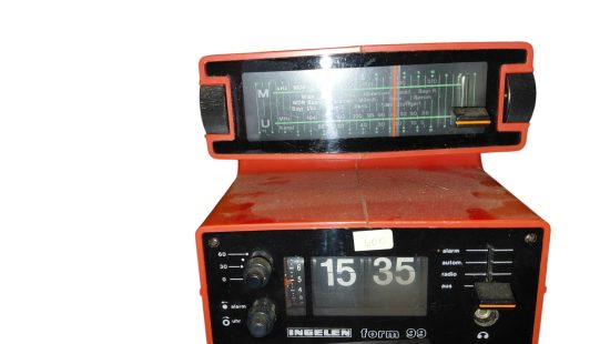 Retro-Radiowecker R1