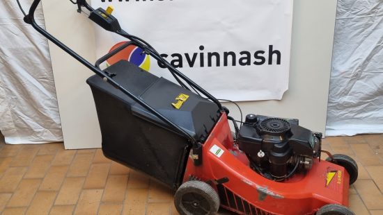 Benzinrasenmäher