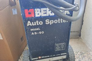 Hagelschaden Ausbeulspotter