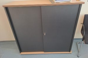 Büroschrank E29