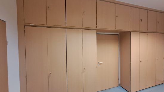 Büroschrankverbau E27