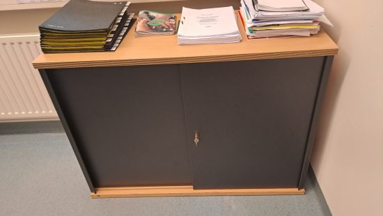 Büroschrank E26