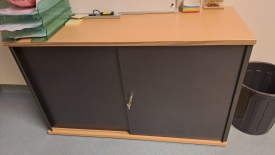 Büroschrank E15