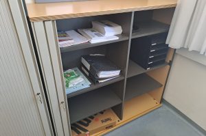 Büroschrank E09