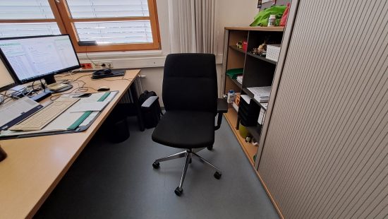 Bürodrehstuhl E08