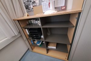 Büroschrank E07