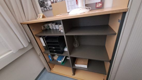 Büroschrank E07