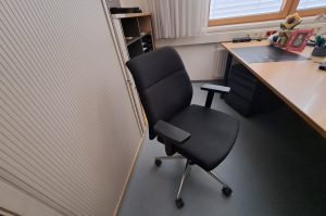 Bürodrehstuhl E07