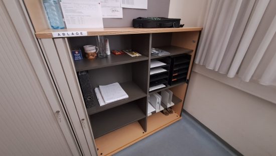 Büroschrank E07