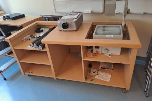 Fahrbarer Phonotisch U25