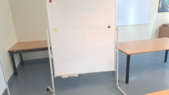 Whiteboard U24