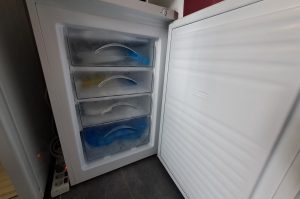Tiefkühlschrank