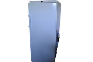 Tiefkühlschrank