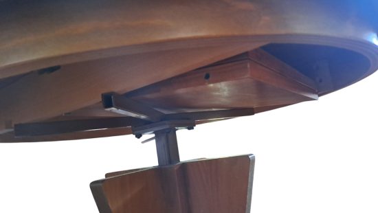Ausziehbarer Tisch