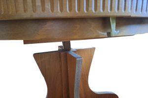 Ausziehbarer Tisch