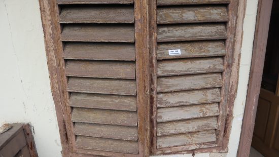 Antike Fensterbalken 