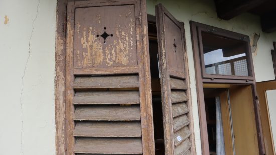 Antike Fensterbalken 