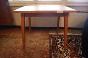 Beistelltisch
