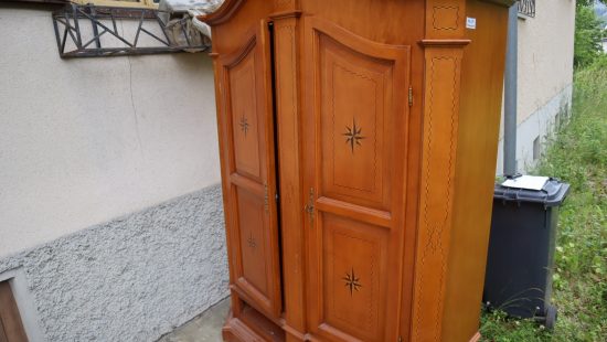 Kleiderschrank, zweiflügelig 