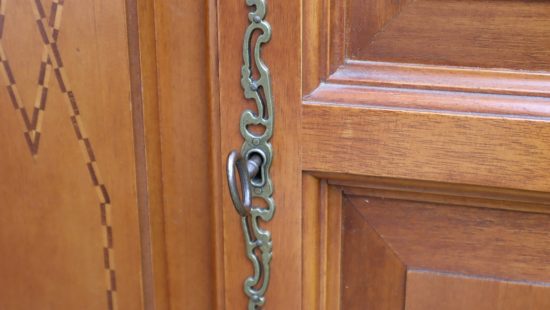 Kleiderschrank, zweiflügelig 