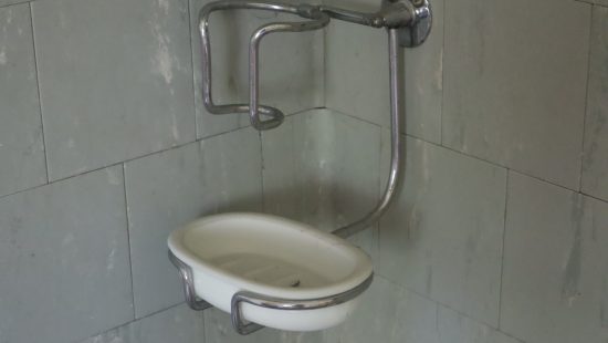 Waschplatz mit Zubehör