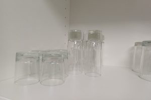 Diverse Gläser K
