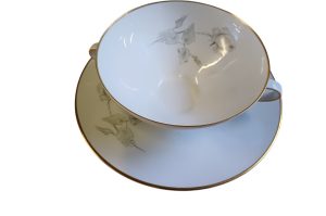 Suppentasse mit Untertasse