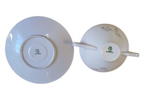 Suppentasse mit Untertasse