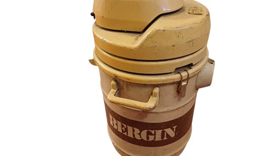 Retro Nass und Trockensauger