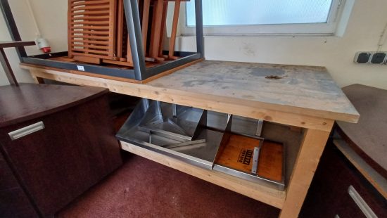 Großer Arbeitstisch L3