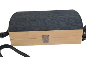 Holzhandtasche