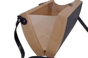 Holzhandtasche