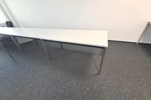 Schreibtisch R10
