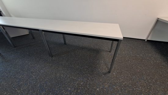 Schreibtisch R10