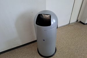 Mülleimer R1