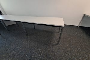 Schreibtisch R10