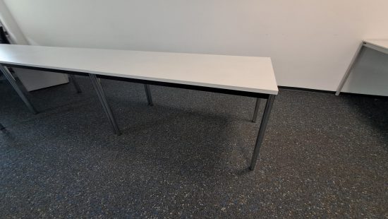 Schreibtisch R10