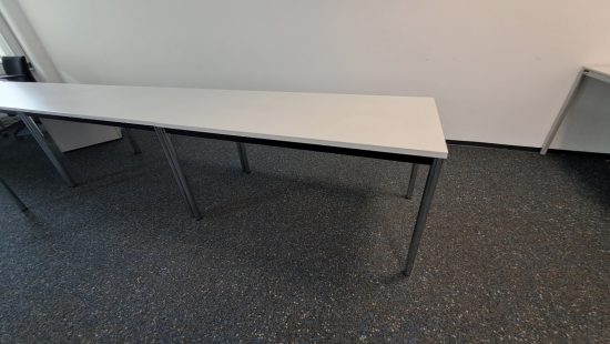 Schreibtisch R10