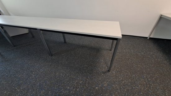 Schreibtisch R10